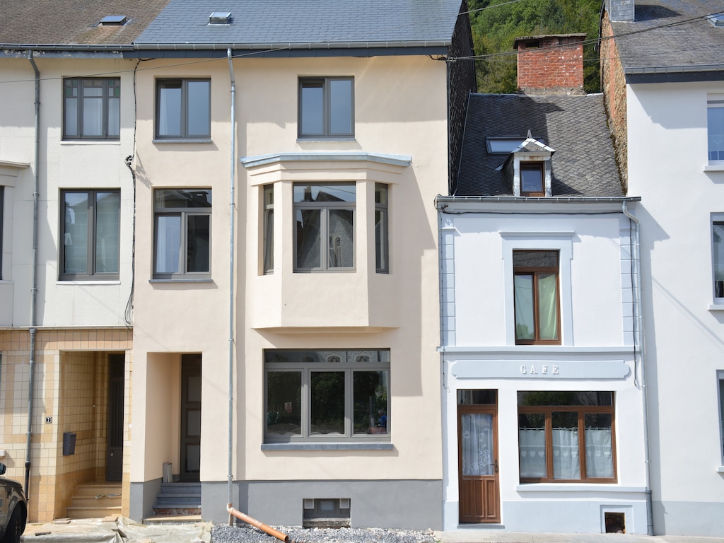 Vakantiehuis in Bouillon met terras