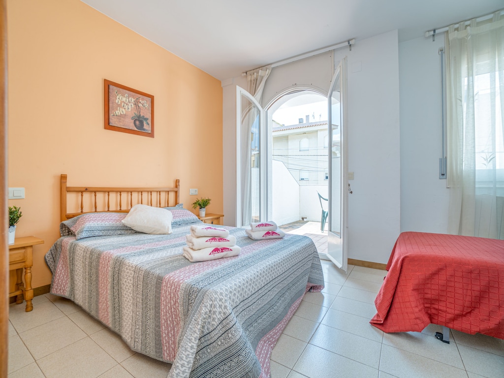 Appartement in Empuriabrava met Uitzicht op Meer