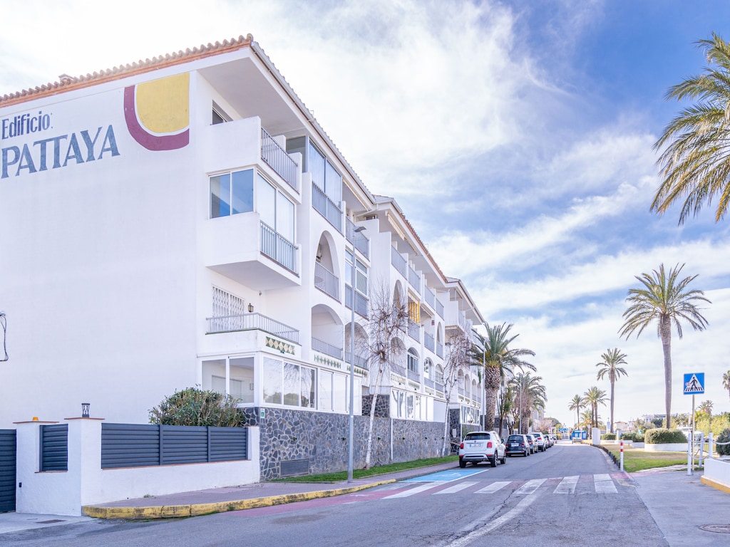 Appartement in Empuriabrava bij Strand