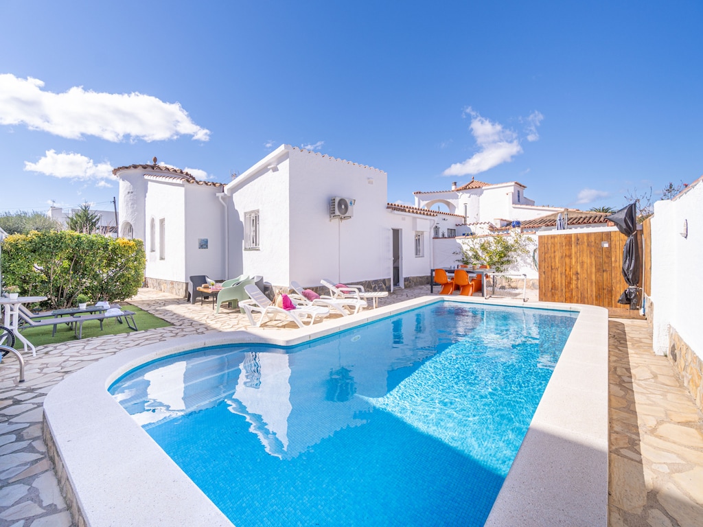 Villa in Empuriabrava mit privatem Pool