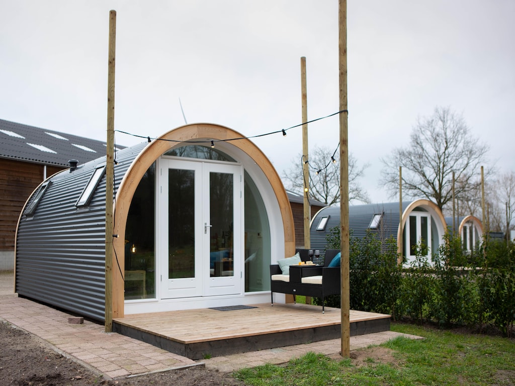 Leuke Tiny Home gelegen naast een eigen
