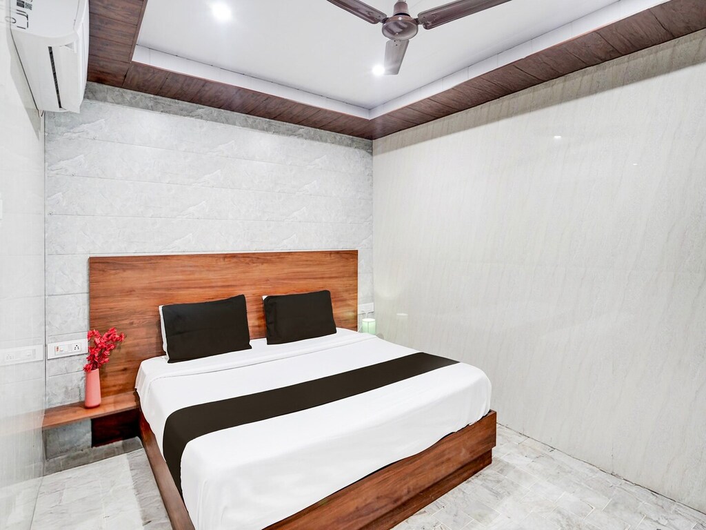 Hotel O Govind Nagar Kanpur Maharoopa