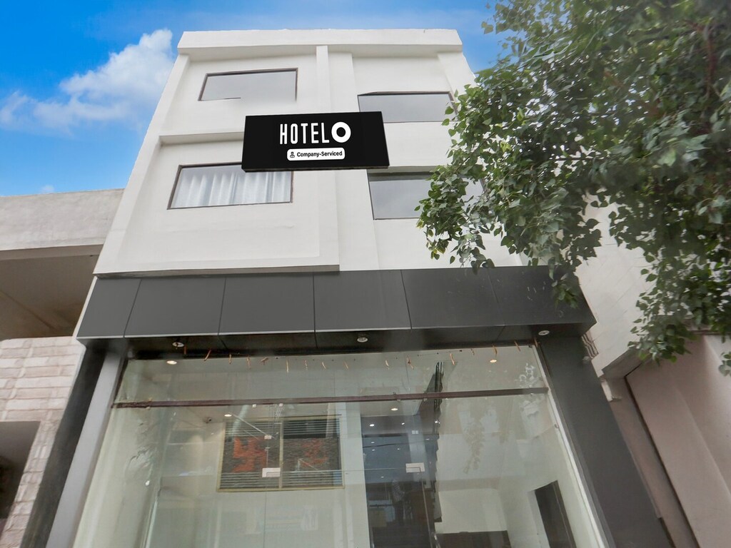 Super Hotel O Heera Nagar