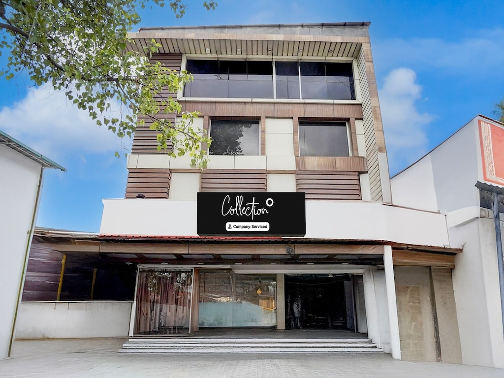 Collectie O Treinstation Dehradun