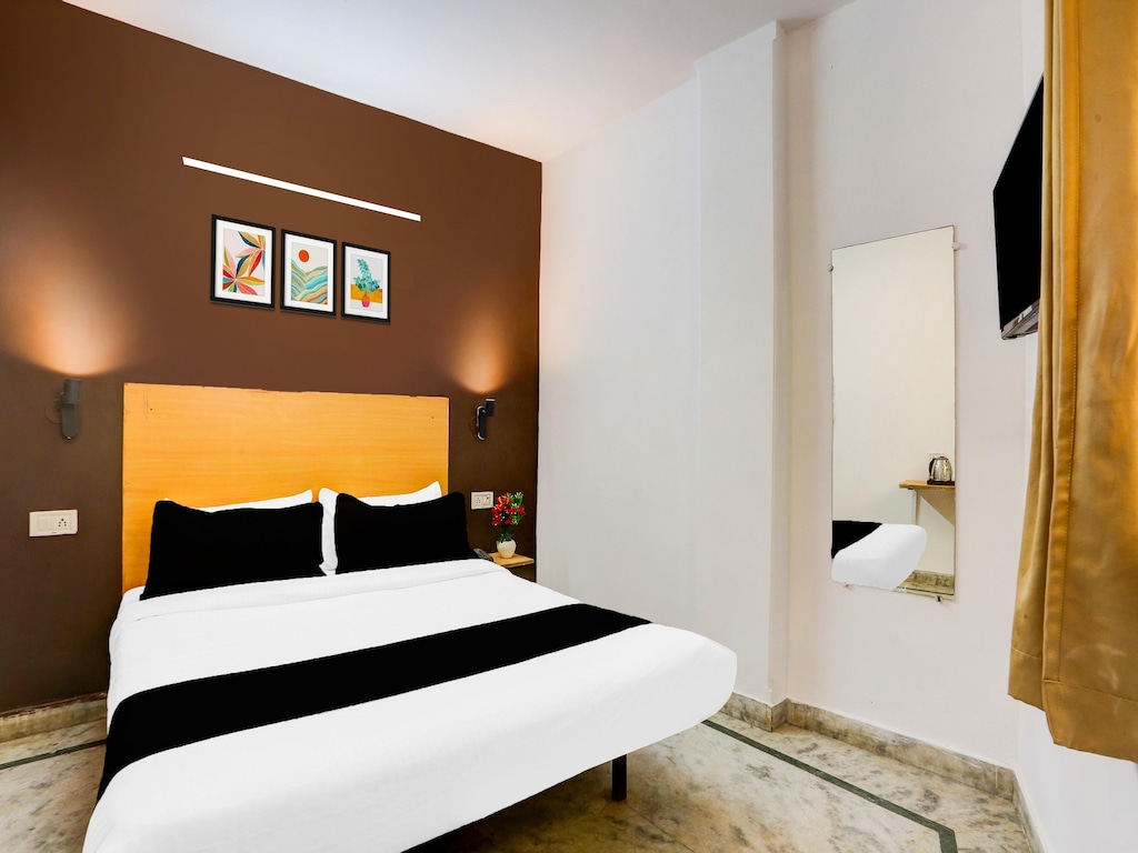 Hotel O East Punjabi Bagh vlakbij metrostation