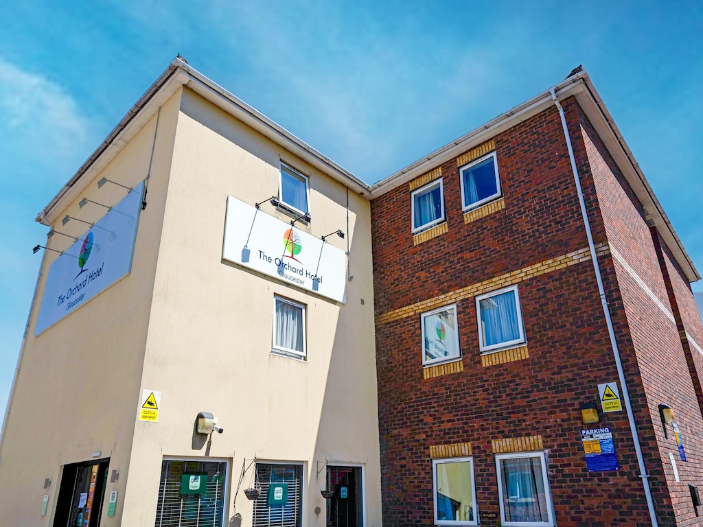 GO2 Gloucester Hotel by OYO | Standard Double