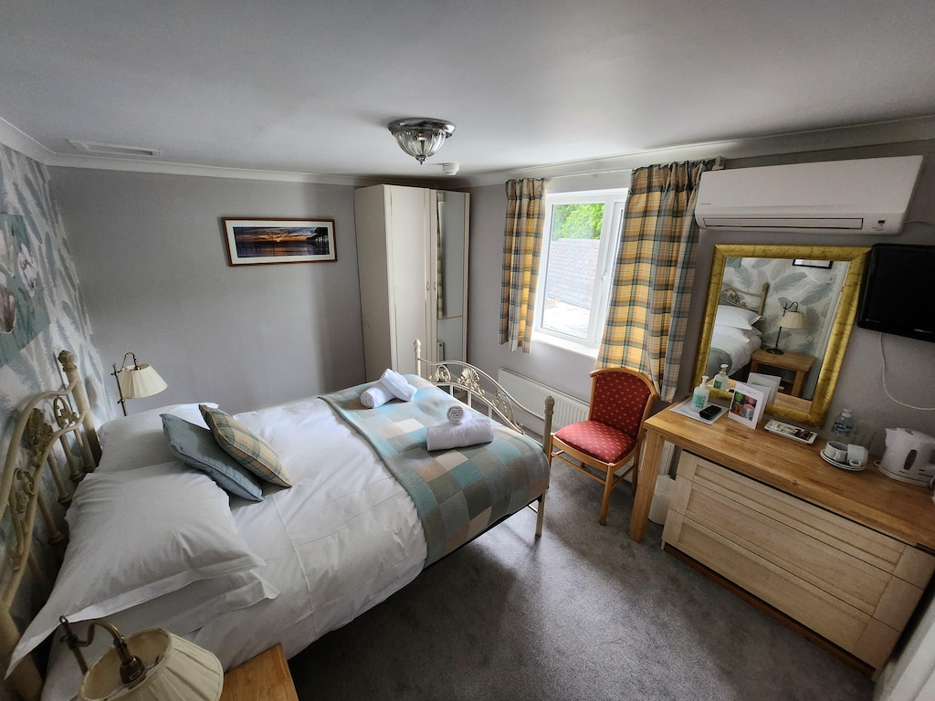 Belvilla Russel Court Hotel | Standard Triple