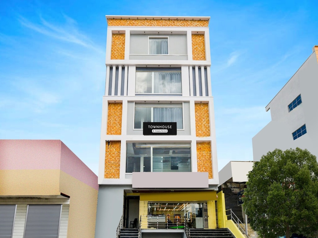 Super Townhouse Badangpet Crossway Hyderabad