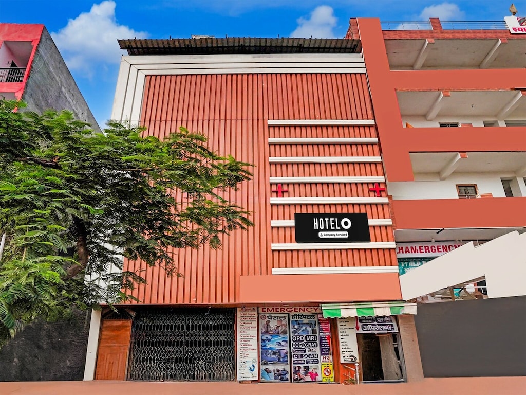 Hotel O Sector 121 Gaur City Mall Noida
