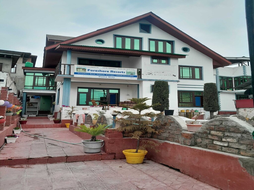 Collectie O Foreshore Road Srinagar