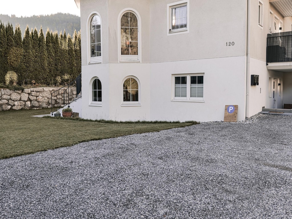 Modern apartment in Seefeld