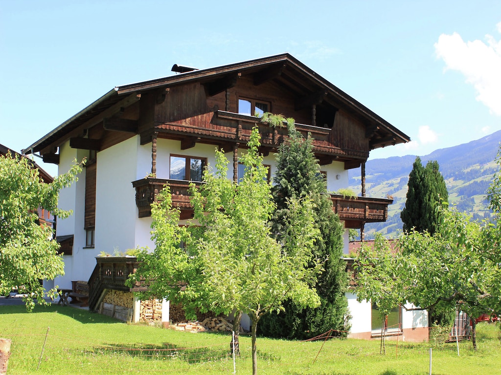 Beautiful apartment in Fugen / Zillertal