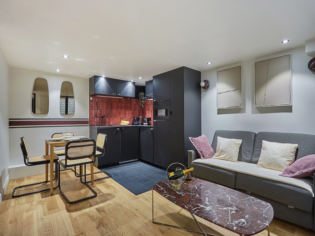 Charmant appartement Faubourg St Honore Madeleine