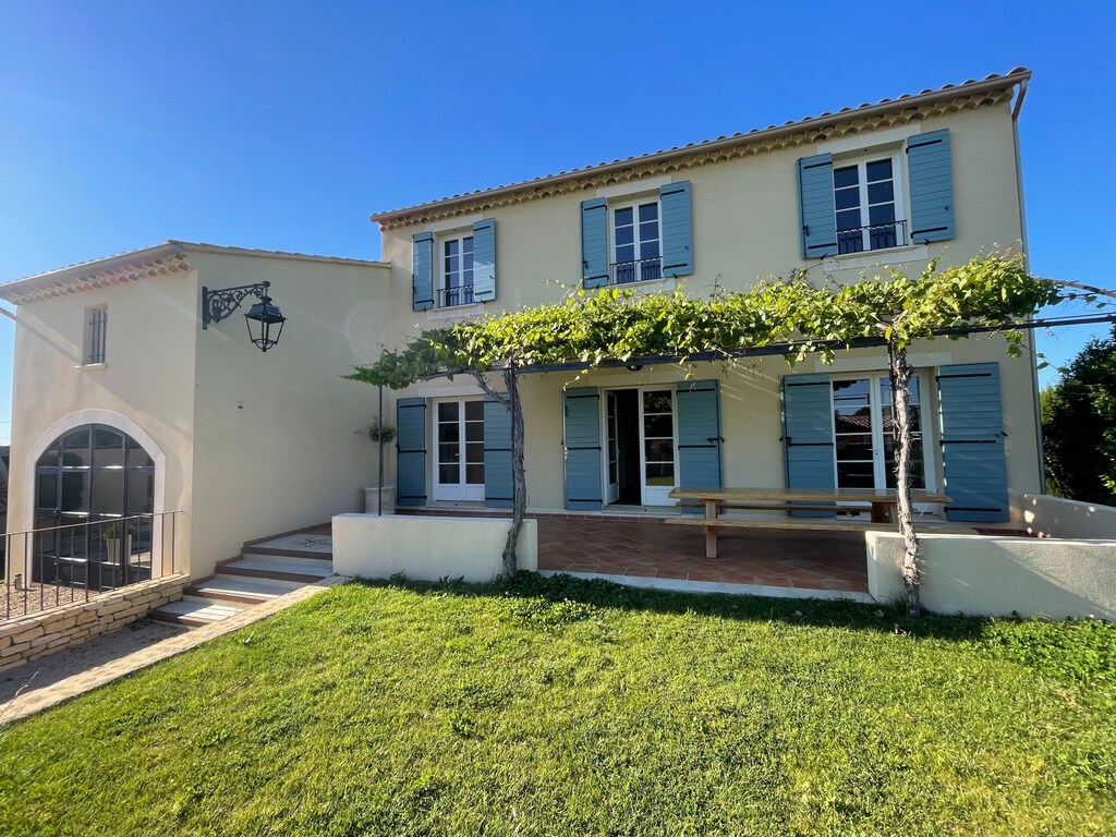 Boerderij met zwembad in de Provence