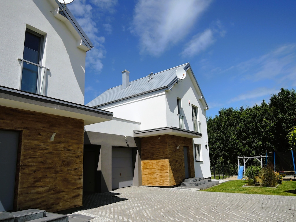 Nieuw, groot vakantiehuis voor 10 personen