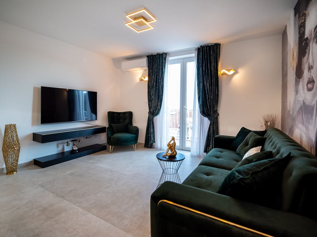 Apartments Sweet Escape - Two Bedroom Apartment with Terrace and Sea View
