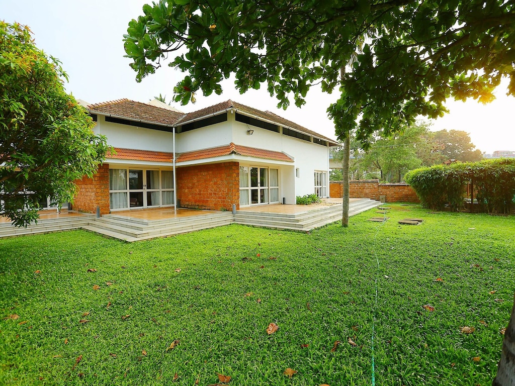 Super Townhouse Island Inn