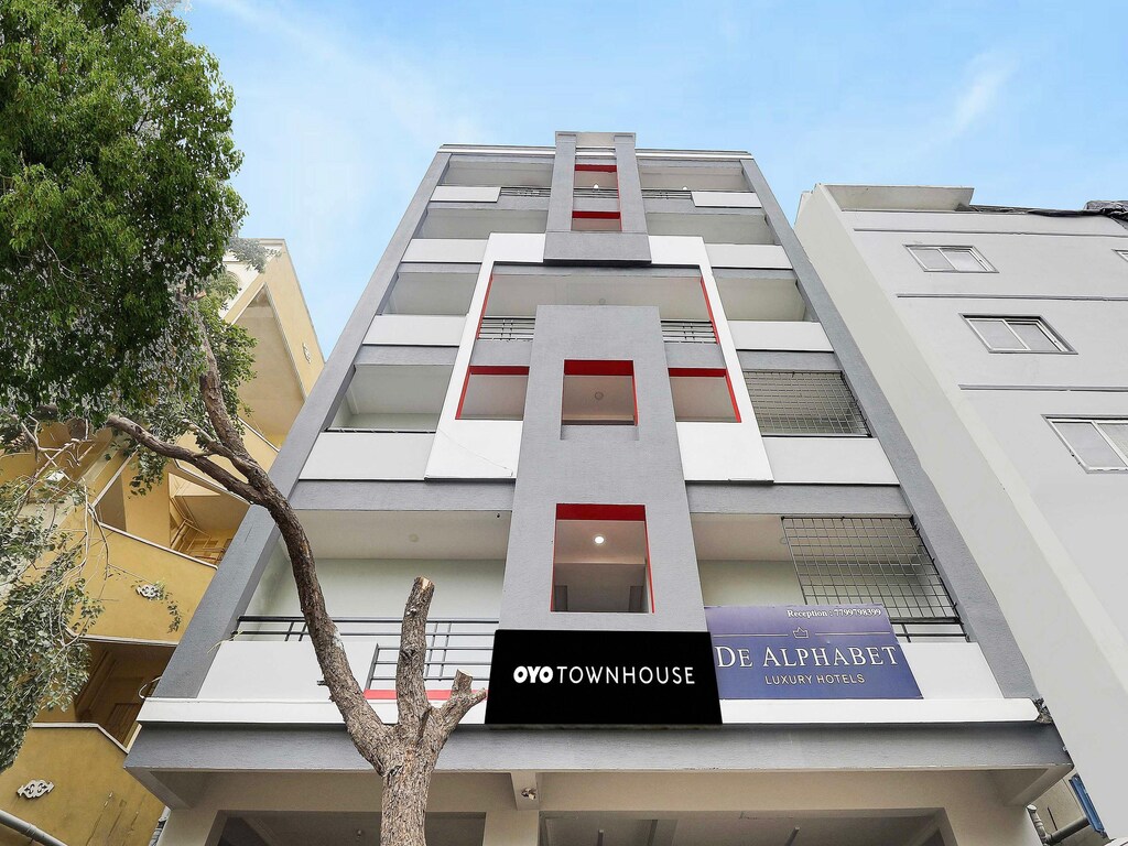 Herenhuis De Alphabet Hotel Kukatpally
