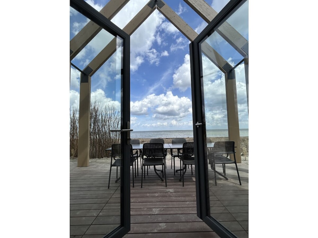 Beachvilla at IJsselmeer