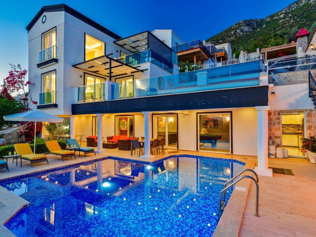 Villa in Kalkan met zwembad