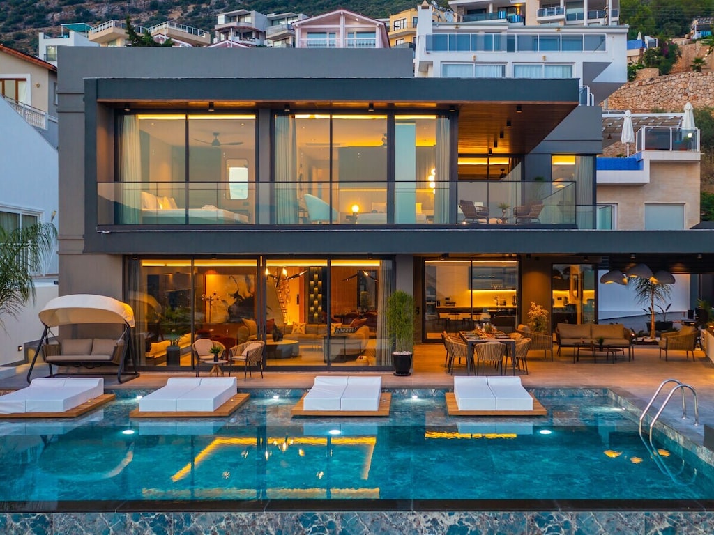 Villa in Kalkan met zwembad