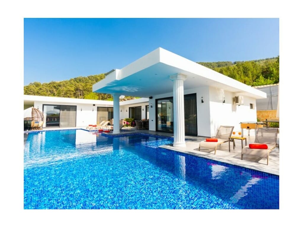 Villa in Kalkan met zwembad