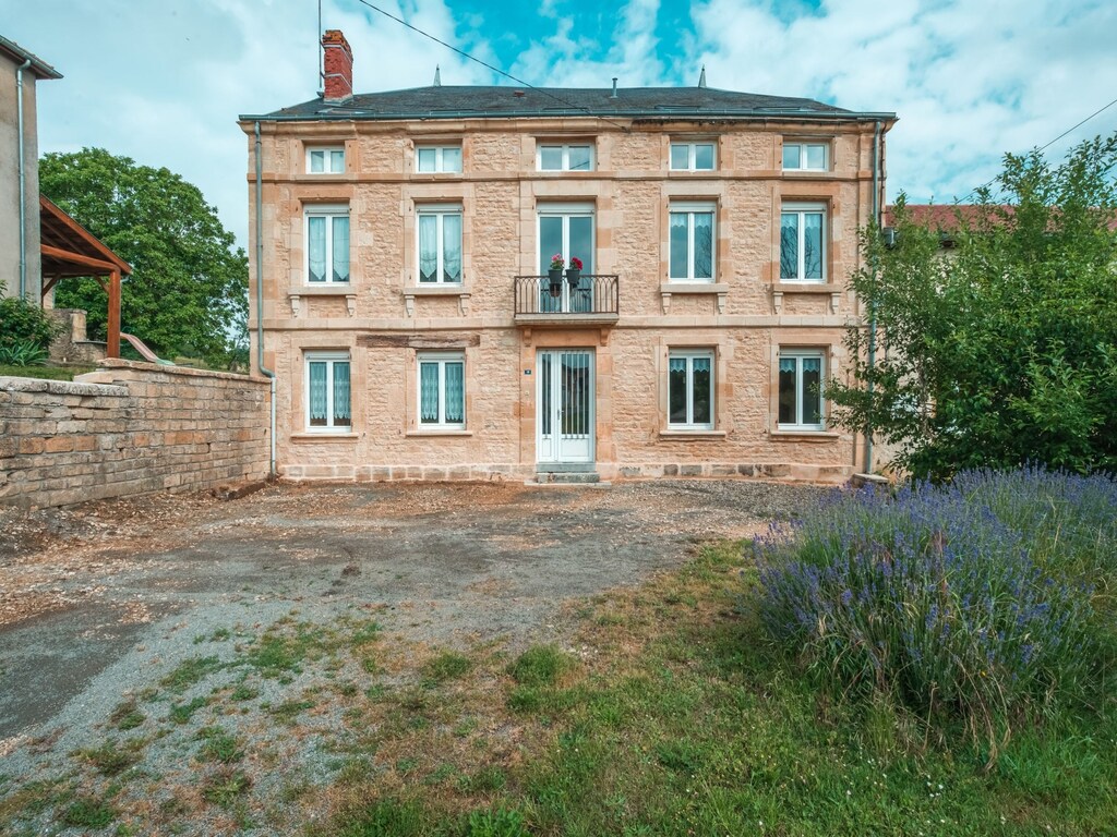 Vakantiehuis Nouart met Barbecuetuin