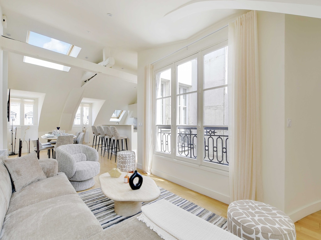 Apt airconditioning 3BR/6P - Saint-Lazare/Les Champs Elysée