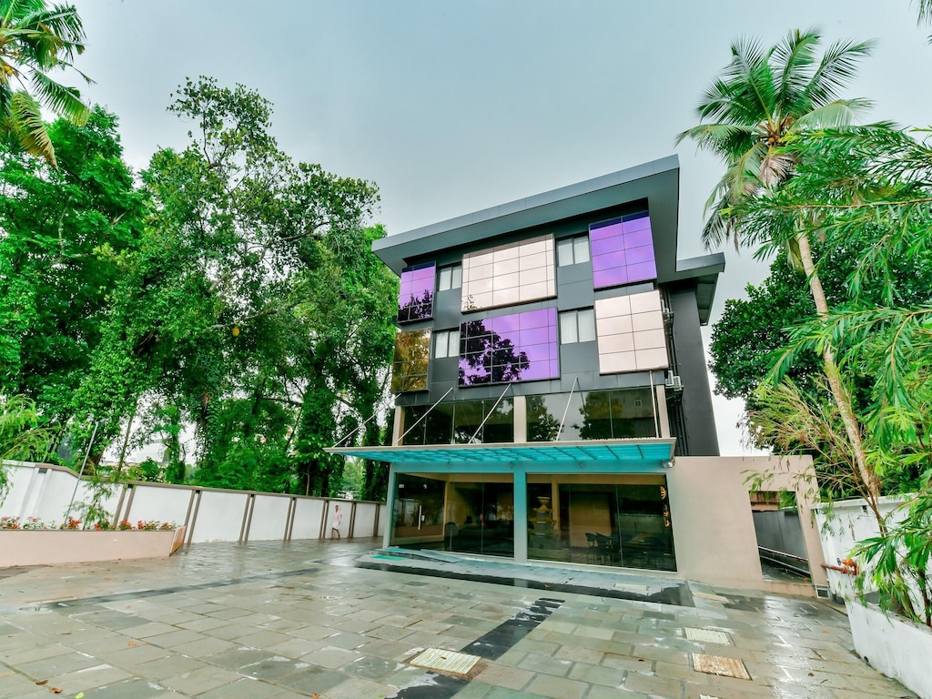 Super Townhouse Edassery Blue Bells