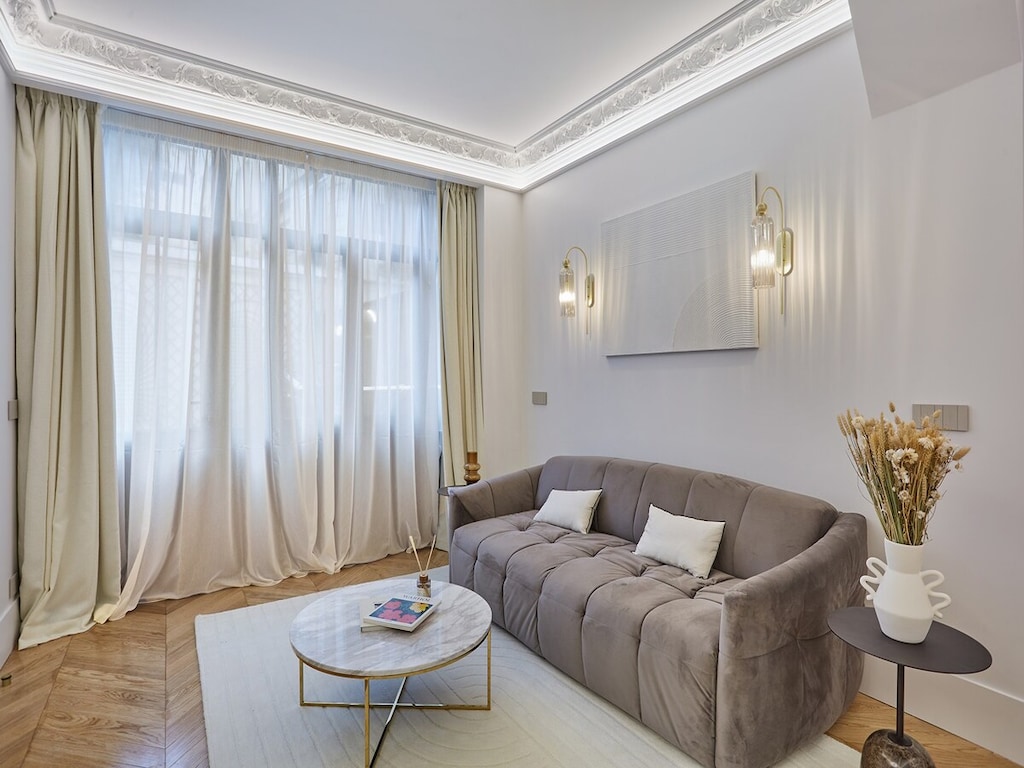 Prachtig AC-appartement Roosevelt Saint Honoré