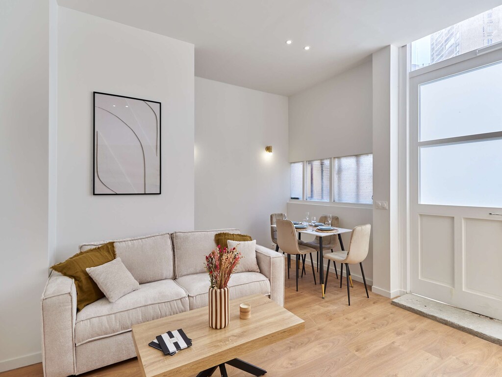 Elegant appartement AC Buttes Chaumont