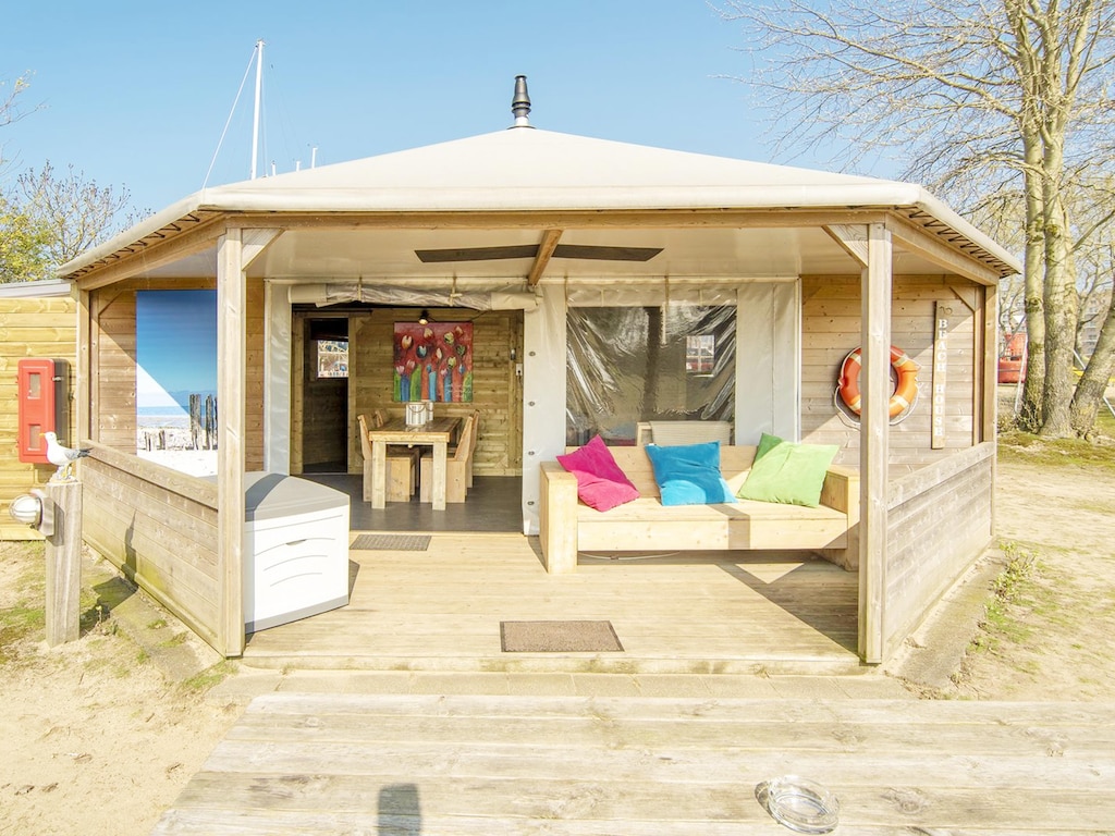 Ferienhaus in den Dünen am Strand für 4 Personen