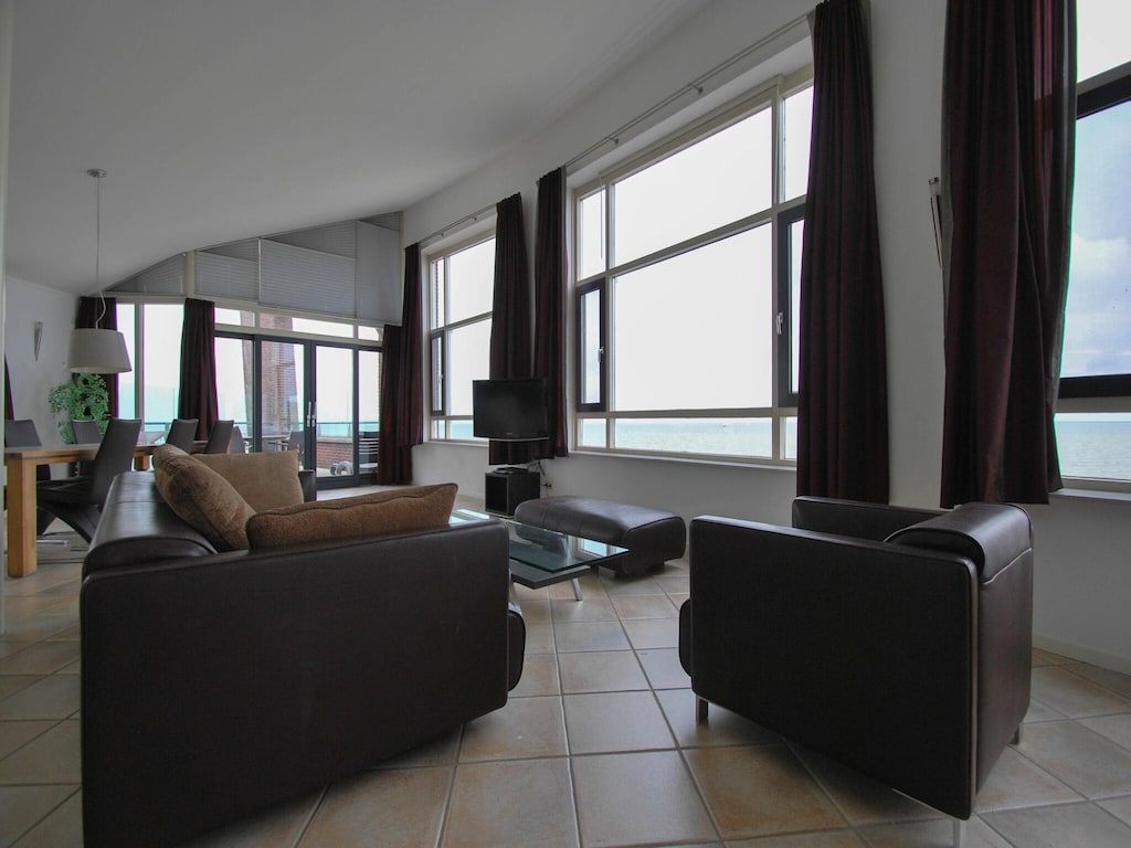 Apartment mit Seeblick und zwei Balkonen