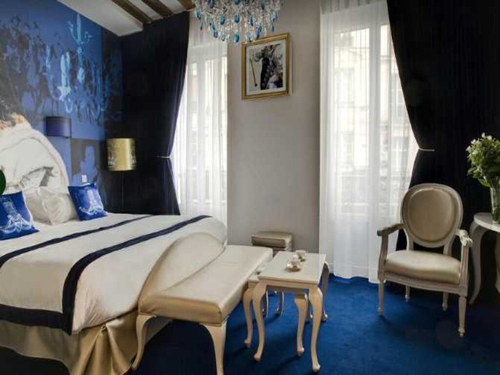 Vertrouwelijke kamer 1, op een steenworp afstand van het Louvre