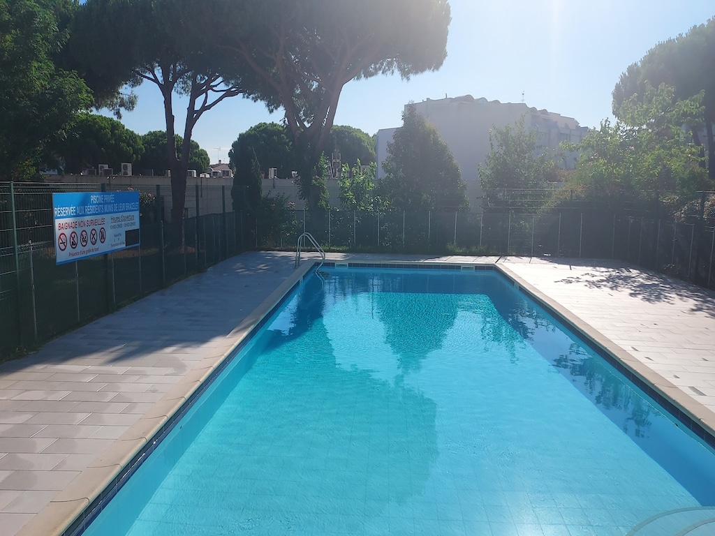 Appartement met één slaapkamer in Le Grau-du-Roi.