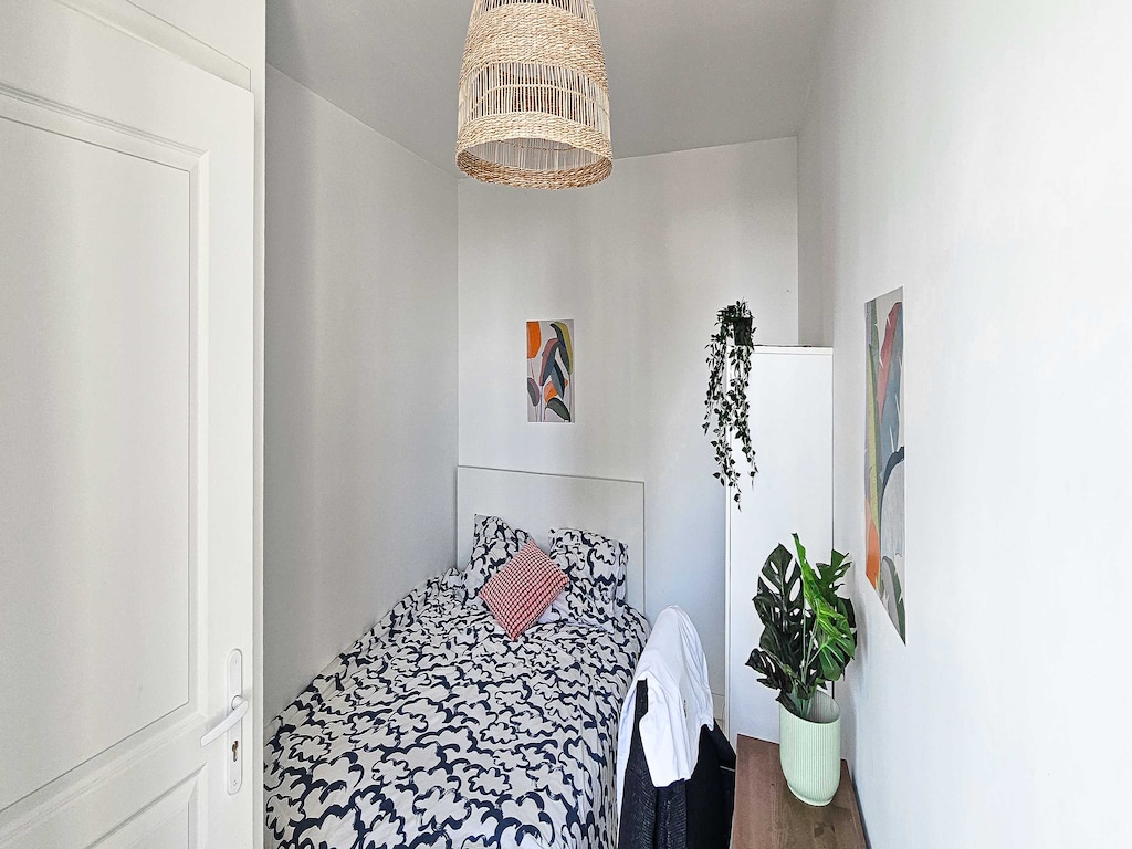 Privékamer in een gedeeld appartement – Villeurbanne