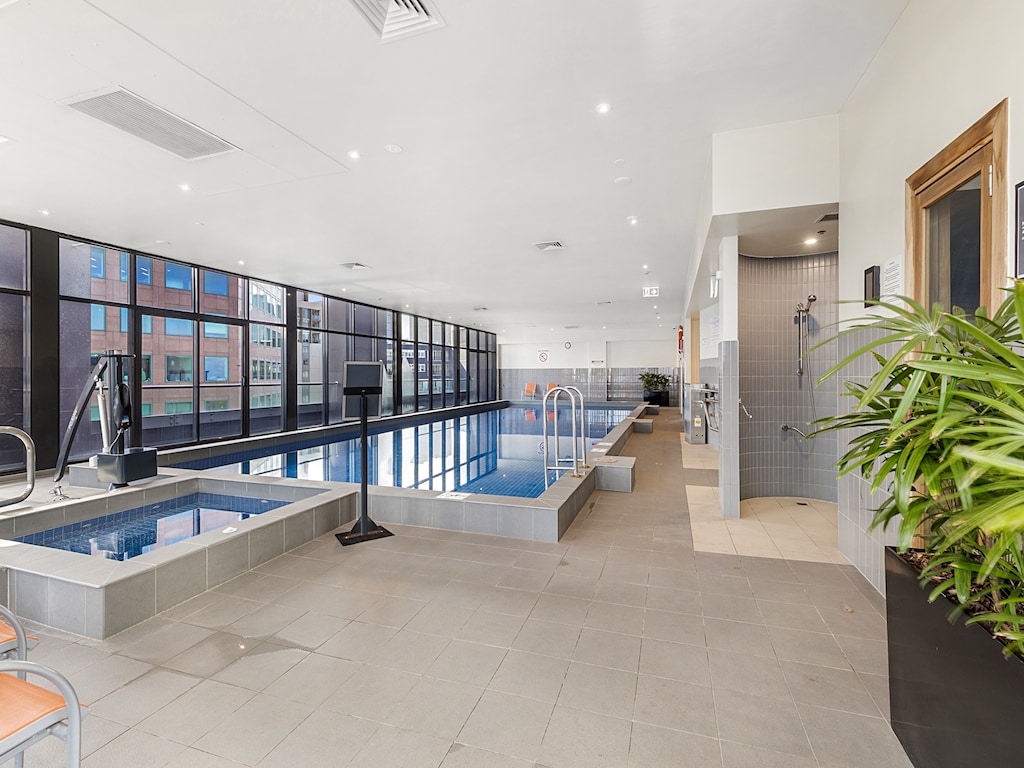 Executive Unit met zwembad en fitnessruimte nabij de rivier