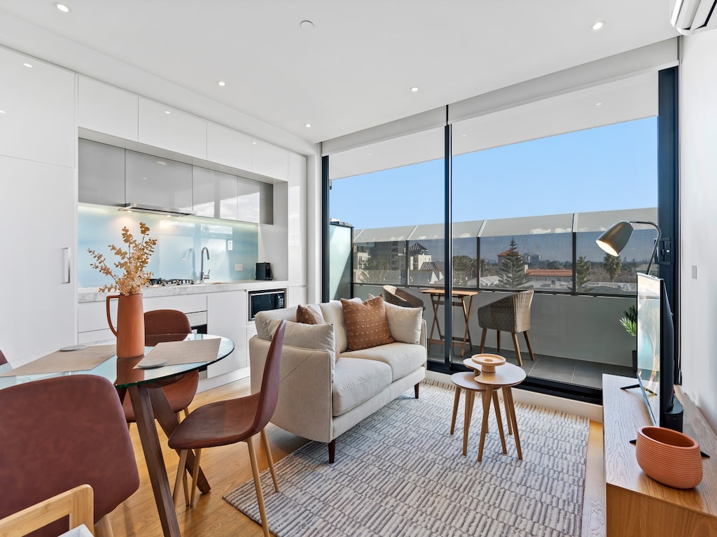 Appartementen wonen aan de baai, dicht bij het strand