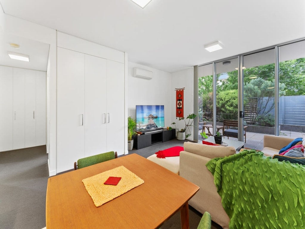 Rustig appartement met 1 slaapkamer, binnenplaats, zwembad en barbecue