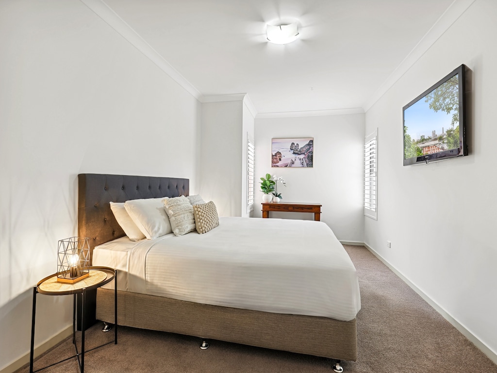 Schönes 3-Bett-Apartment mit Essbereich im Freien