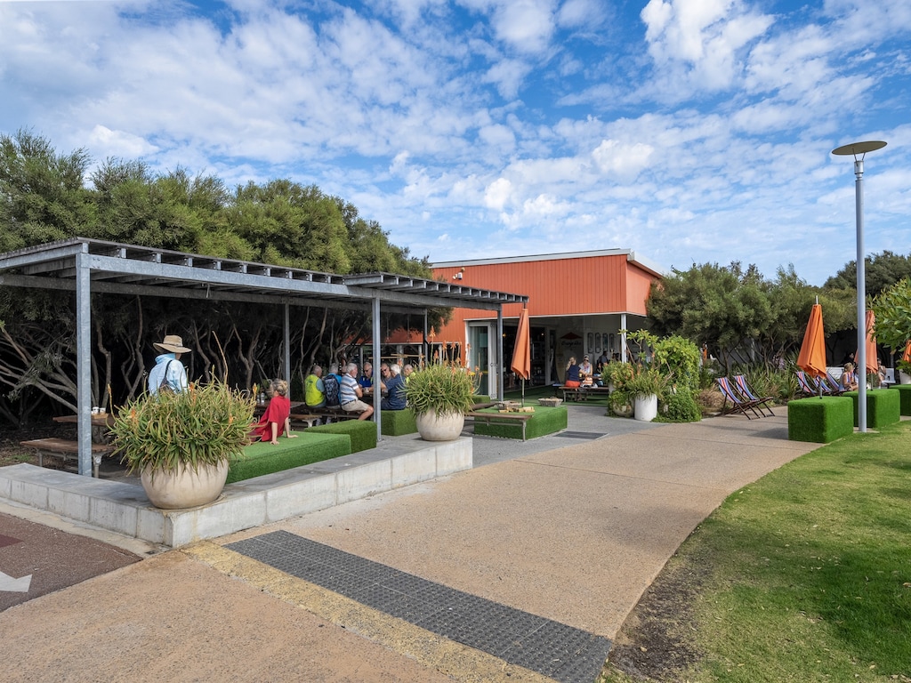 Charmante 1-slaapkamerwoning met toegang tot het dak en parkeergelegenheid