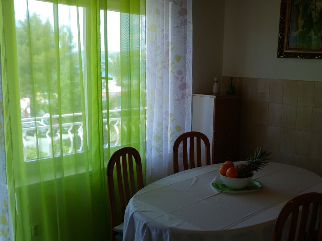 Studio Apartment with Sea View and Balcony