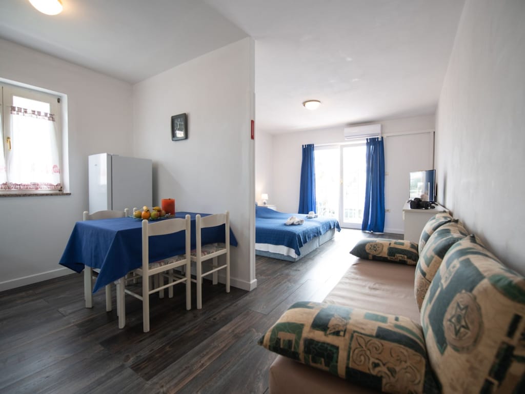Studio Apartment With Balcony (A1)