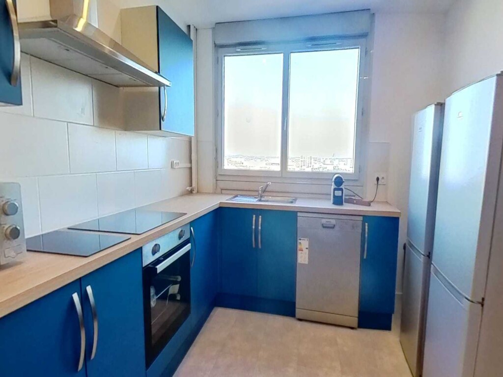 Privékamer in een gedeeld appartement – Lyon 8ᵉ