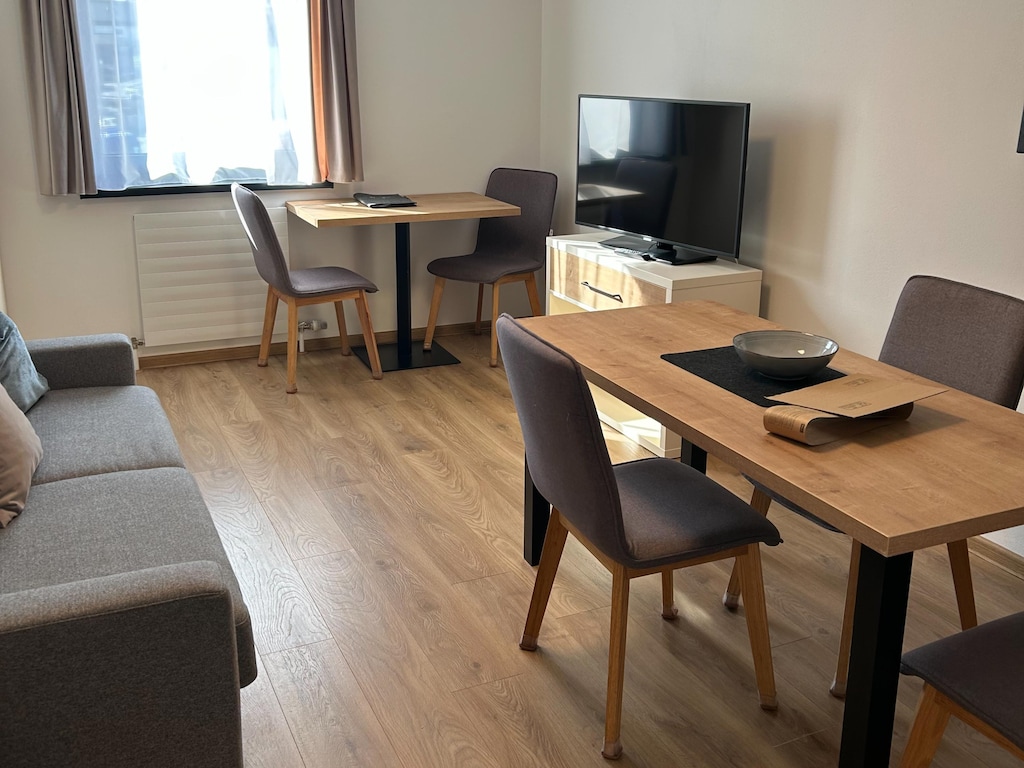 Apartment with ski lift right outside the door