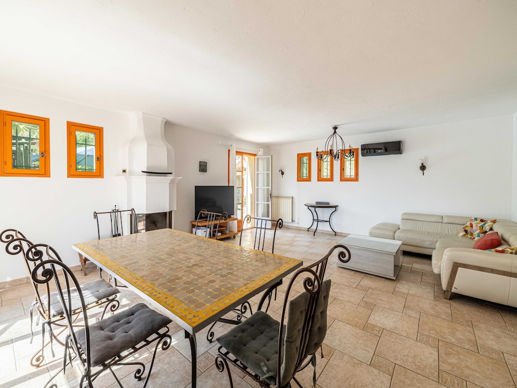 Huis met airconditioning, 4 slaapkamers/10 slaapkamers en zwembad – 40 minuten van Cannes