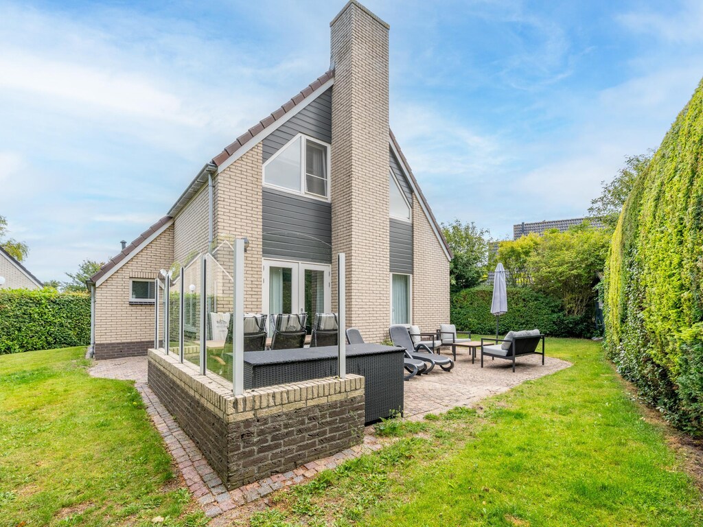 Charmante Villa in der Nähe von Meer und Wald
