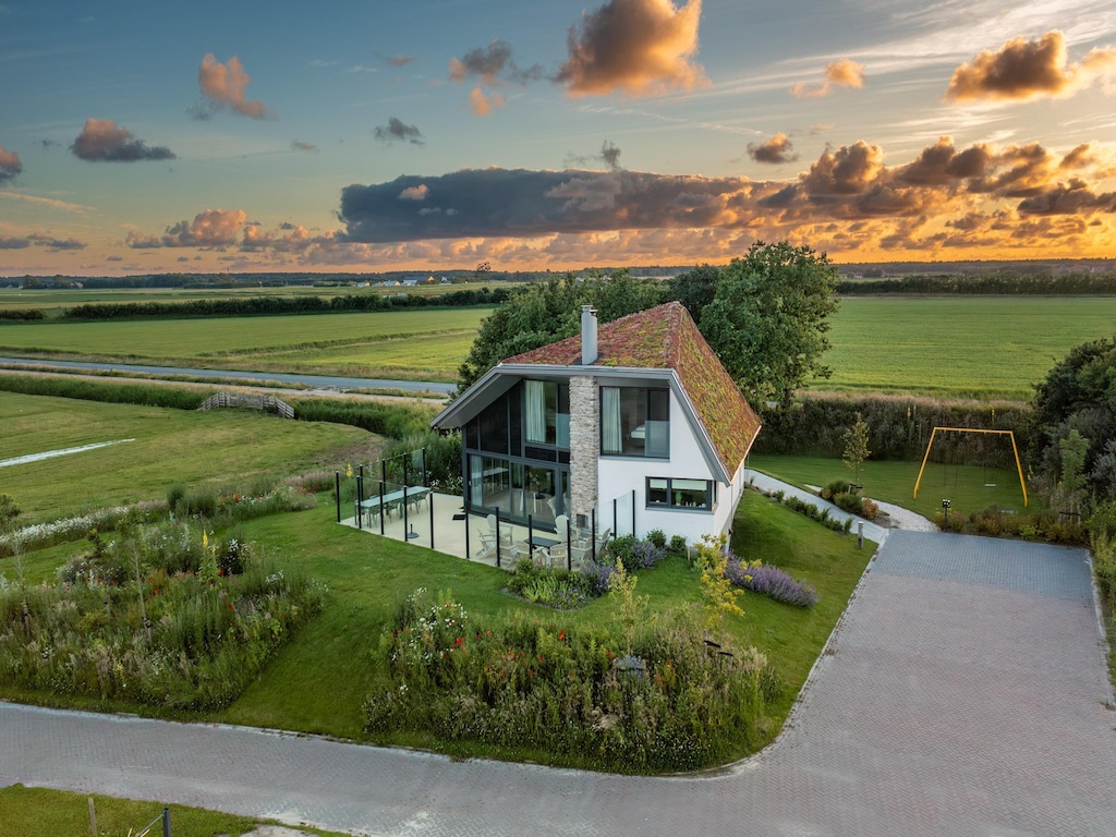 Moderne, luxe en duurzame natuurvilla