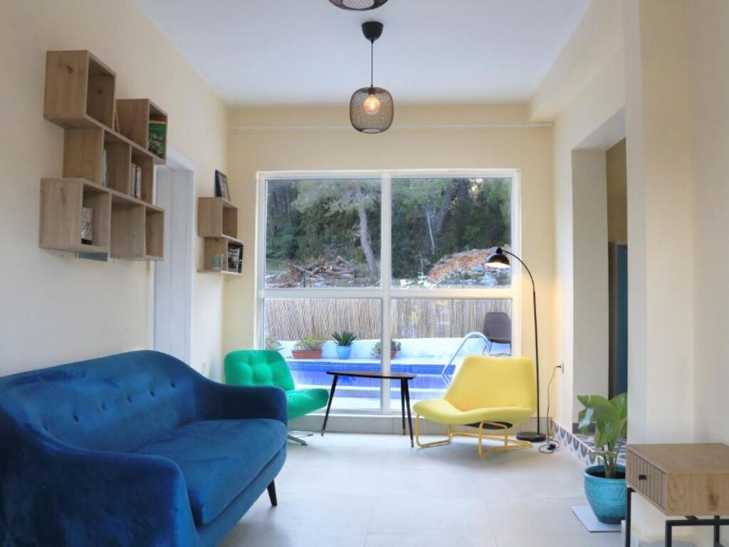 Four Bedroom Holiday Home with Pool