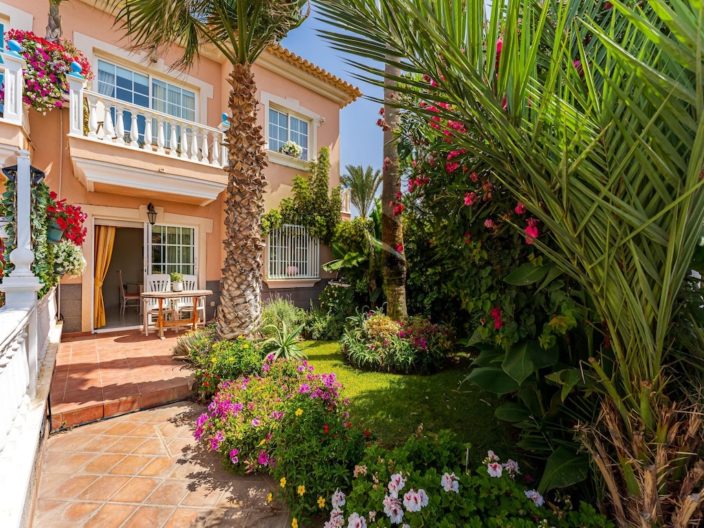 Appartement met gedeeld verwarmd zwembad